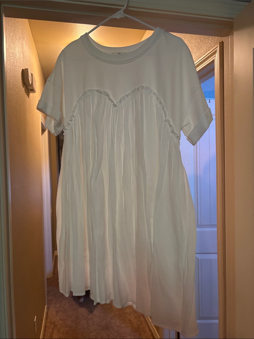 entro White Pleated Short Sleeve Babydoll Dress